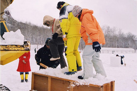 ボランティアが運営