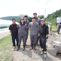 壮瞥高校炭窯火入れ