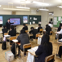 壮瞥高校で行政相談出前教室