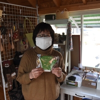 壮瞥小学校全校児童にマスクを贈呈