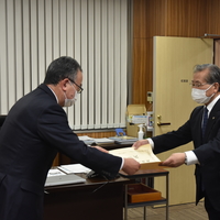 地方教育行政功労者表彰伝達