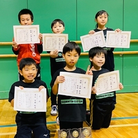 壮瞥バドミントンジュニア好成績