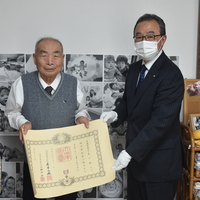 森下継久さん旭日単光章を受章